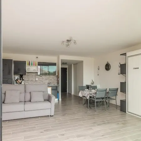 Apartment Lavoisier - Welkeys La Rochelle (Charente-Maritime)